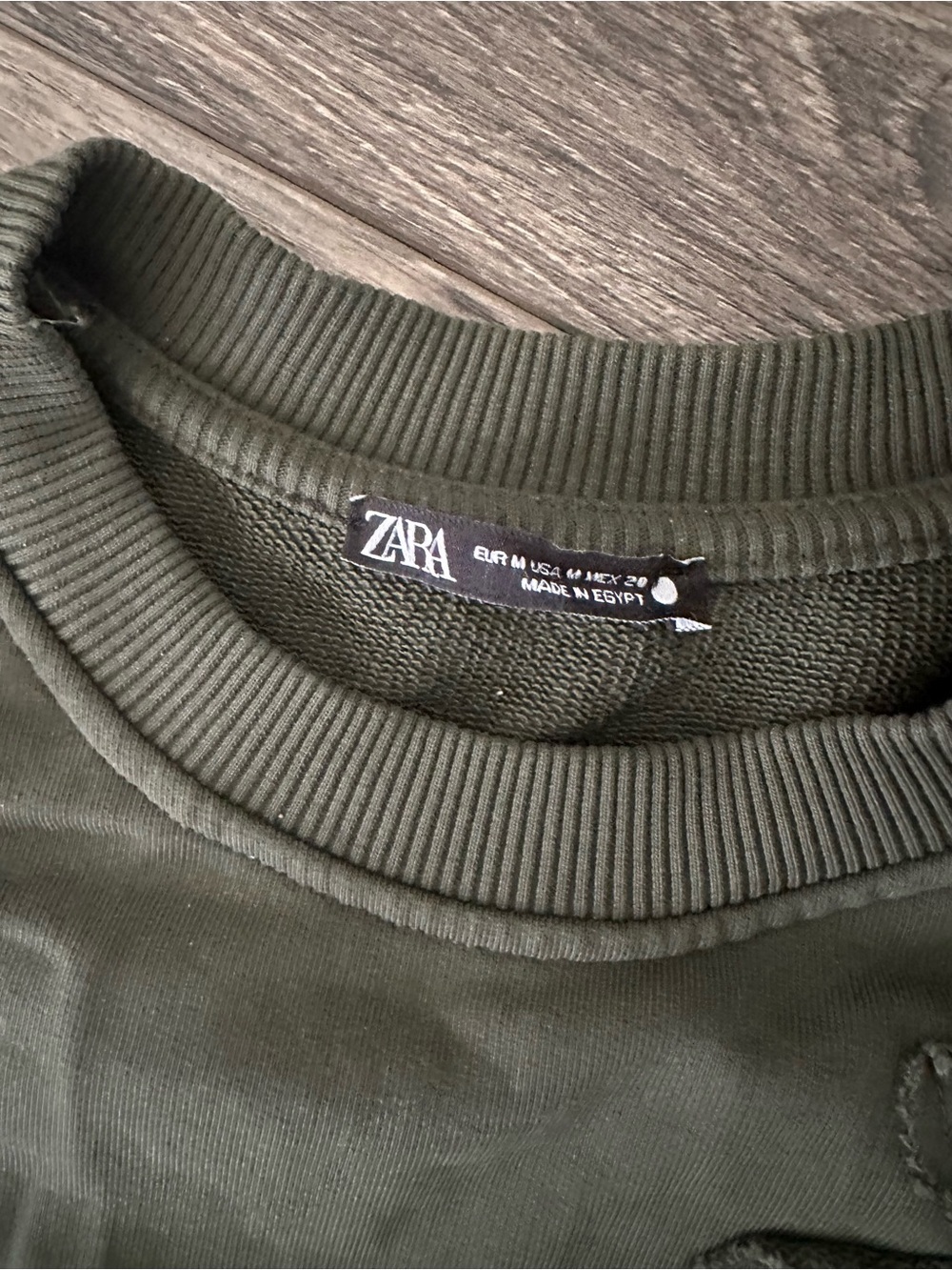 Zara Olive Green Appliqué Crewneck Sweatshirt - Picture 3 of 3